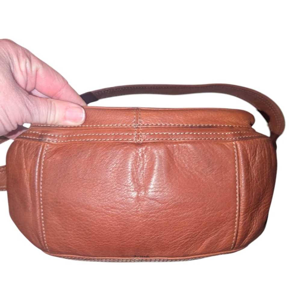 Fossil brown leather shoulder bag with ID holder,genuine leather, hobo style. - Picture 8 of 12